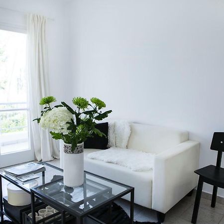 Best Located Executive Apartment In Maroussi. Афины Экстерьер фото