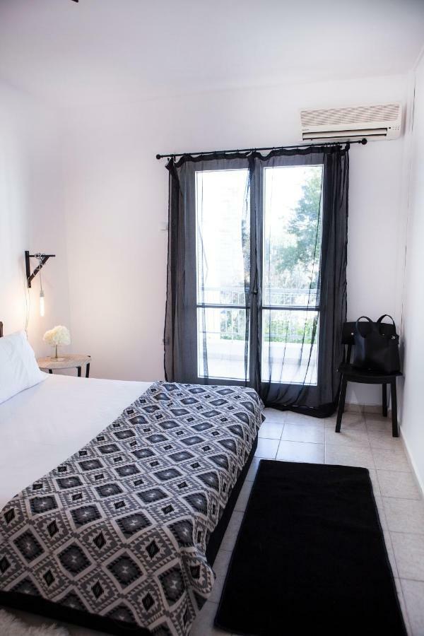 Best Located Executive Apartment In Maroussi. Афины Экстерьер фото