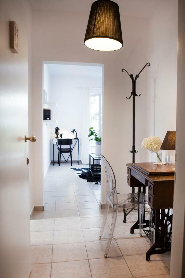 Best Located Executive Apartment In Maroussi. Афины Экстерьер фото